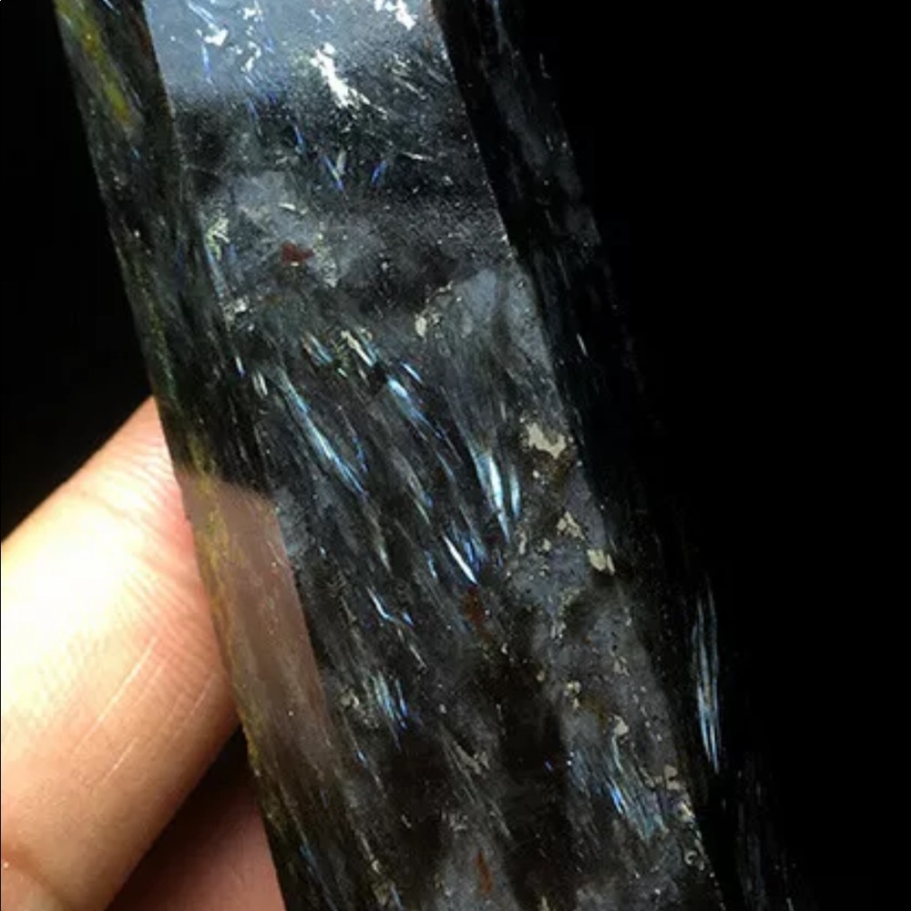 ✨Reiki Charged✨ Astrophyllite gemstone tower - Picture 2 of 6